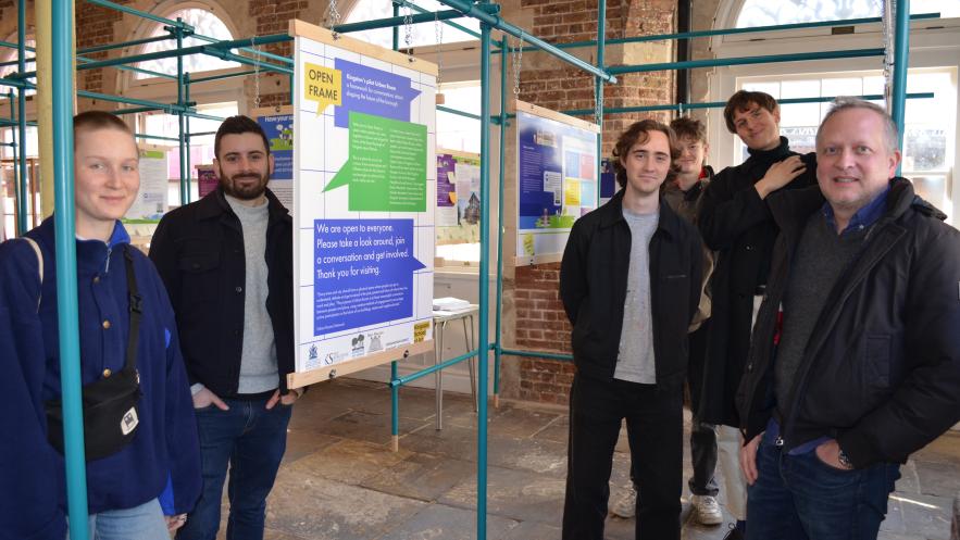 Working with Kingston University students to boost community engagement in a pilot urban room