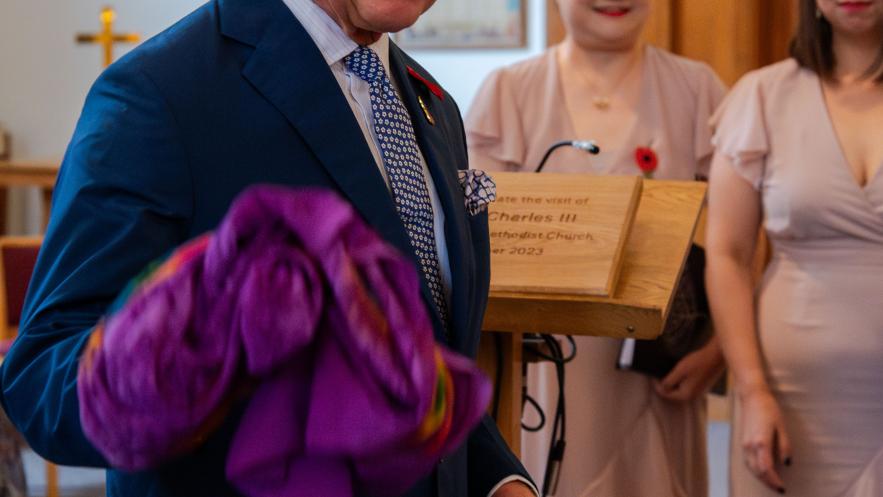 His Majesty The King visits Korean community in New Malden 