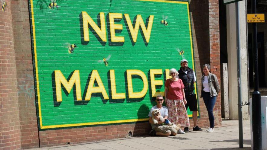New mural by local artist takes shape outside New Malden Station 