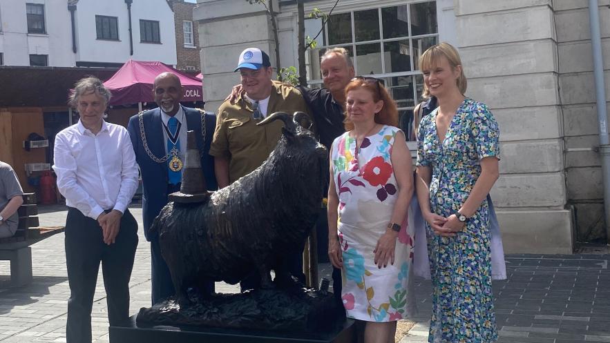 Party Animal by Alex Davies MRSS, winner of 2021 Kingston Sculpture Trail, permanently installed in Kingston Market Place 